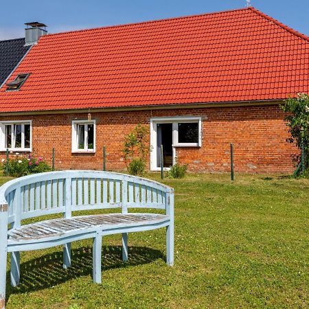 Snug Holiday Home in Divitz Spoldershagen near Skydiving Exterior foto